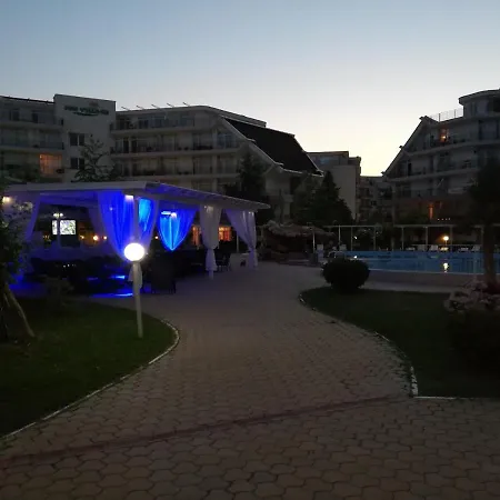 Charis Cozy Family At Sun Village Complex Close To The * Napospart