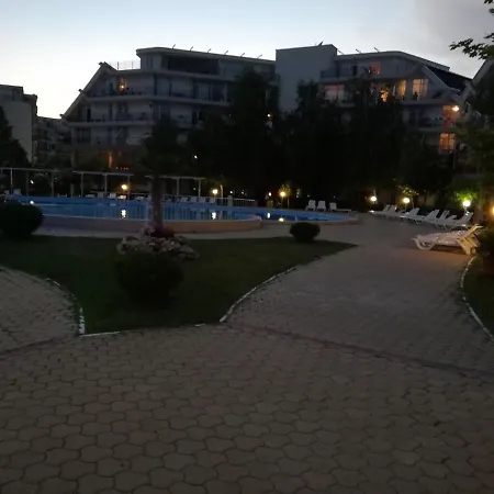 Charis Cozy Family At Sun Village Complex Close To The Apartman Napospart
