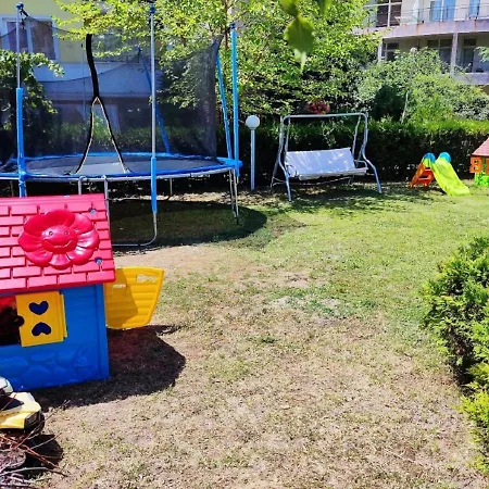 Charis Cozy Family At Sun Village Complex Close To The Apartman Napospart