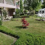 Charis Cozy Family At Sun Village Complex Close To The Apartmán Sluneční pobřeží