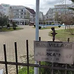 Charis Cozy Family At Sun Village Complex Close To The