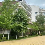 Charis Cozy Family At Sun Village Complex Close To The *